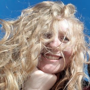 Meet your Posher, Shona